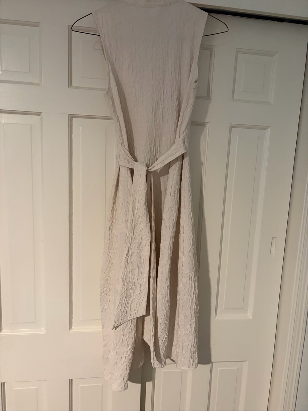 Luukaa Cream Sleeveless V-Neck Midi Dress - Picture 3 of 3